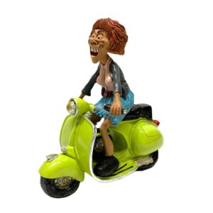 MUJER EN MOTONETA FIGURA ADORNO POLIRESINA