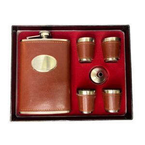 GT SET PETACA + 4 VASOS CON DETALLES EN CUERO